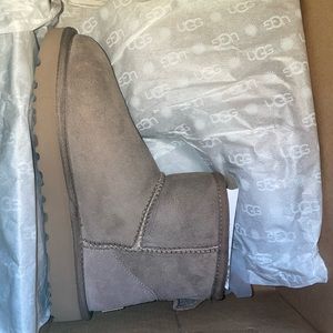 Chestnut uggs Brand new never worn